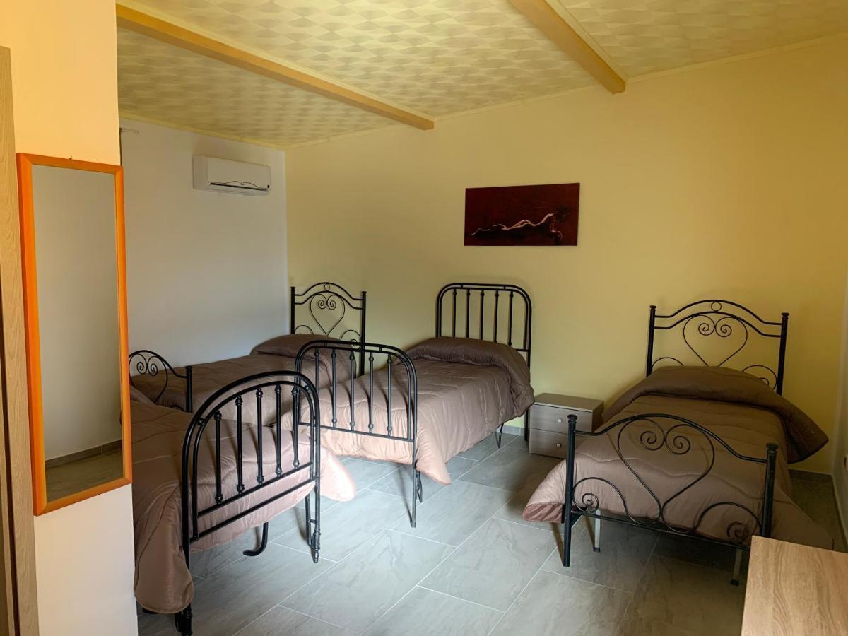 Bed and Breakfast Casa Acito Stornara Екстер'єр фото